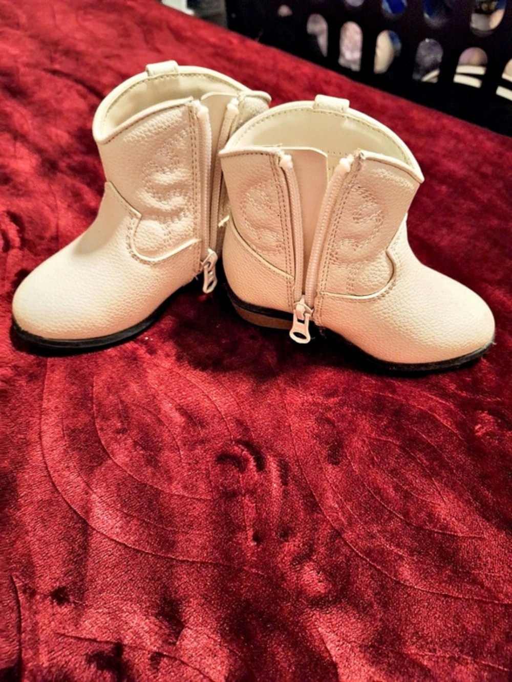 Cat & Jack Kids Western Boots Size US 6 Cream NWT